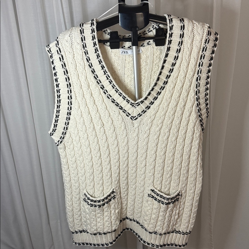 Zara Cream V-Neck Cable Knit Sweater Vest Size Large Old Money Sophisticated - Picture 2 of 7